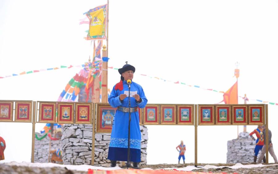State Ceremony Held to Worship Lake Khuvsgul